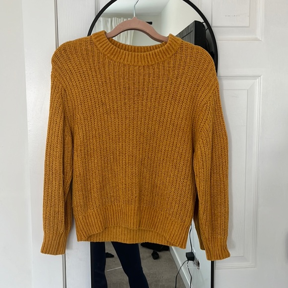 EUC Wilfred sweater - Picture 1 of 1